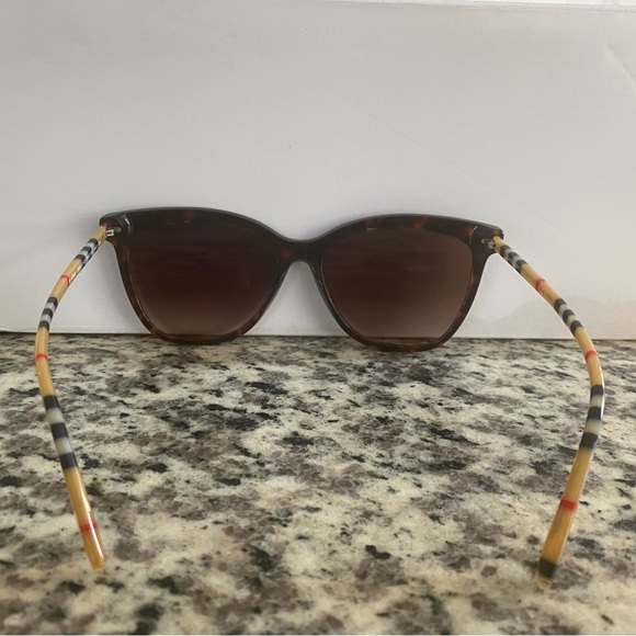 Authentic Burberry Sunglasses - Picture 5 of 9